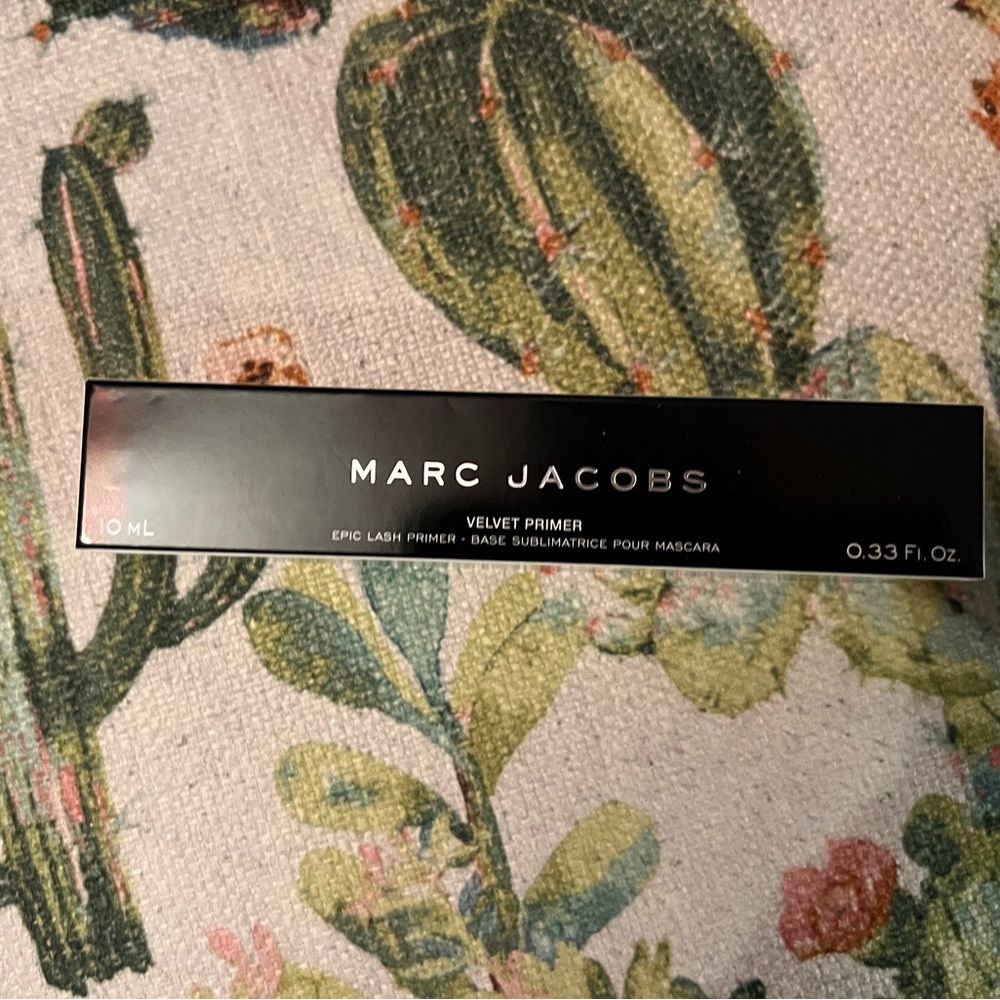 MARC JACOBS VELVET EPIC LASH PRIMER BASE 10ml BRAND NEW BOXED / DISCONTINUED
